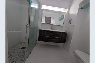 1900 NE 186th Dr, North Miami Beach, FL 33179 - Photo 9