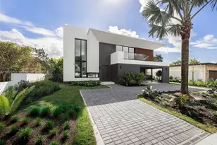 30 Samana Dr, Coconut Grove, FL 33133 - Photo 3