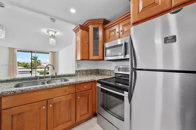 2935 NE 163rd St #4I, North Miami Beach, FL 33160 - Photo 7