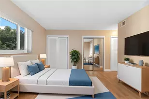 301 NE 14th Ave, Hallandale Beach, FL 33009 - Photo 5