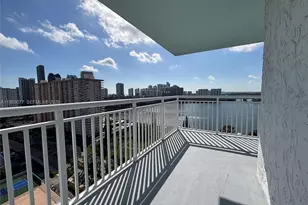 301 174th St, Sunny Isles Beach, FL 33160 - Photo 3