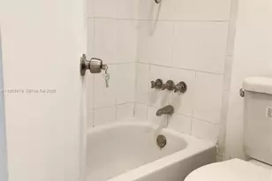 8600 SW 109th Ave, Miami, FL 33173 - Photo 11