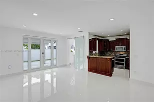 7952 NW 198th St, Hialeah, FL 33015 - Photo 9