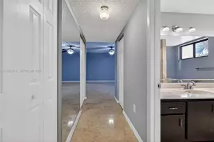 491 Ives Dairy Rd, Miami, FL 33179 - Photo 21