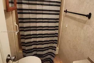 2729 NW 47th St, Miami, FL 33142 - Photo 37