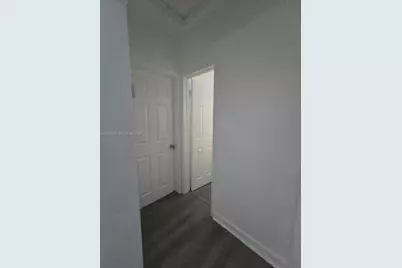 2729 NW 47th St, Miami, FL 33142 - Photo 7