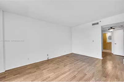 20281 E Country Club Dr #210, Aventura, FL 33180 - Photo 25