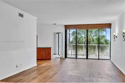 20281 E Country Club Dr #210, Aventura, FL 33180 - Photo 9