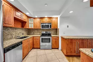 20281 E Country Club Dr, Aventura, FL 33180 - Photo 17