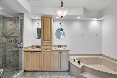 20281 E Country Club Dr #210, Aventura, FL 33180 - Photo 29