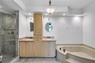 20281 E Country Club Dr, Aventura, FL 33180 - Photo 29