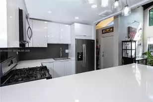 3038 E Missionwood Cir, Miramar, FL 33025 - Photo 5