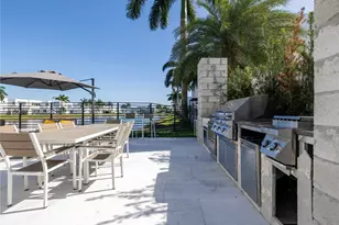 7451 NW 103rd Ct, Doral, FL 33178 - Photo 9