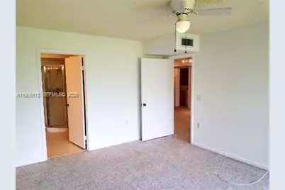 2621 Village Blvd #102, West Palm Beach, FL 33409 - Photo 7
