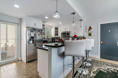 901 NW 22nd Pl, Miami, FL 33125 - Photo 13