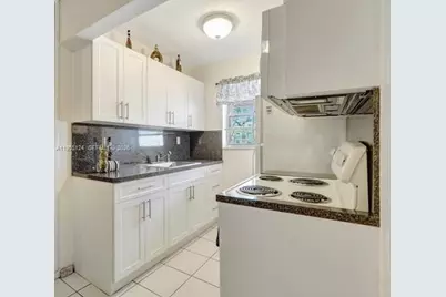 2145 Pierce St #326, Hollywood, FL 33020 - Photo 13