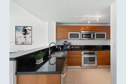 244 Biscayne Blvd #3104, Miami, FL 33132 - Photo 11