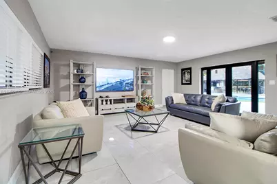 18280 SW 202nd St, Miami, FL 33187 - Photo 9