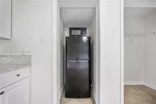 1041 NE 9th Ave, Fort Lauderdale, FL 33304 - Photo 13