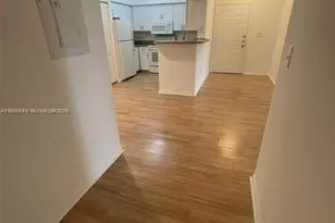100 SW 117th Terrace, Pembroke Pines, FL 33025 - Photo 5