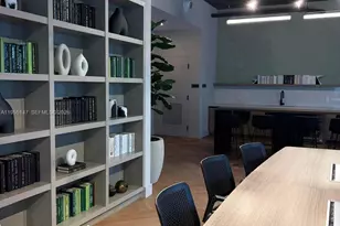 121 NE 5th St, Miami, FL 33132 - Photo 21