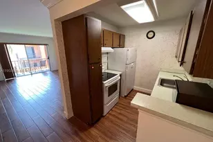 7160 Fairway Dr, Miami Lakes, FL 33014 - Photo 7