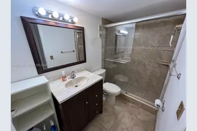 7160 Fairway Dr #J18, Miami Lakes, FL 33014 - Photo 11