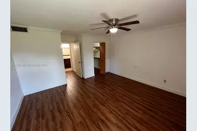7160 Fairway Dr #J18, Miami Lakes, FL 33014 - Photo 15