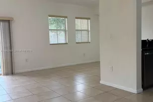 11601 NW 89th St, Doral, FL 33178 - Photo 5