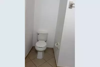 11601 NW 89th St #107, Doral, FL 33178 - Photo 23
