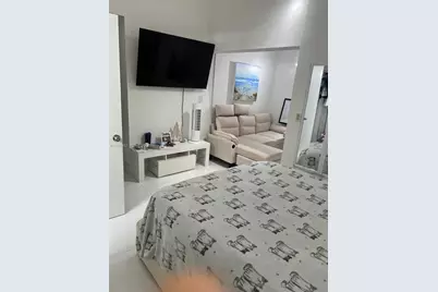 246 Poinciana Dr #504, Sunny Isles Beach, FL 33160 - Photo 1