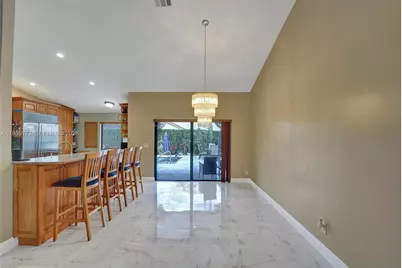 3187 Beechberry Cir, Davie, FL 33328 - Photo 7