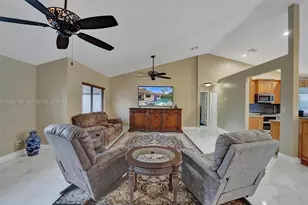 3187 Beechberry Cir, Davie, FL 33328 - Photo 11