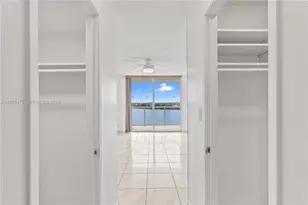 1301 NE Miami Gardens Dr, Miami, FL 33179 - Photo 19