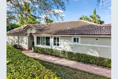 17080 NW 10th St, Pembroke Pines, FL 33028 - Photo 27