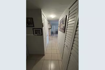 200 W Palm Cir W #104, Pembroke Pines, FL 33025 - Photo 19