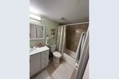 200 W Palm Cir W #104, Pembroke Pines, FL 33025 - Photo 15