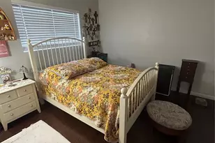 200 W Palm Cir W, Pembroke Pines, FL 33025 - Photo 13