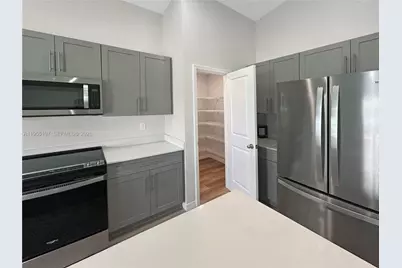 2060 Stillview Pass, Zephyrhills, FL 33541 - Photo 19