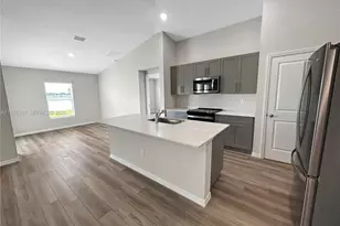 2060 Stillview Pass, Zephyrhills, FL 33541 - Photo 11