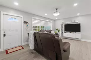 1366 Osprey Ct, Homestead, FL 33035 - Photo 5