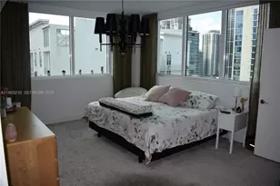 253 NE 2nd St, Miami, FL 33132 - Photo 17