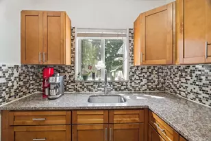 104 SW 40th Ave, Miami, FL 33134 - Photo 9