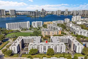 201 178th Dr, Sunny Isles Beach, FL 33160 - Photo 23