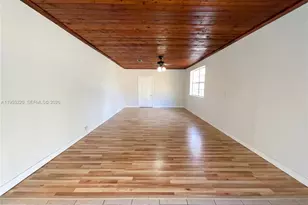 10001 SW 99th Ave, Miami, FL 33176 - Photo 11