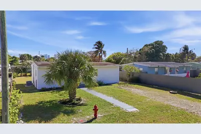 1308 NW 13th Ct, Fort Lauderdale, FL 33311 - Photo 3