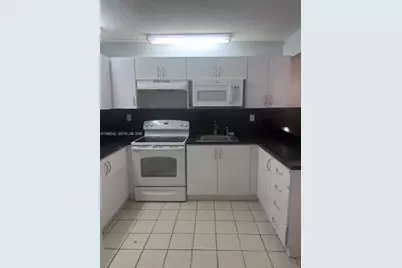 180 Royal Palm Rd #111, Hialeah Gardens, FL 33016 - Photo 5