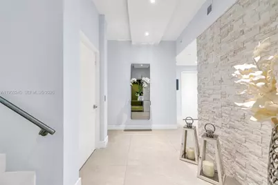 650 NE 32nd St #BH4, Miami, FL 33137 - Photo 5