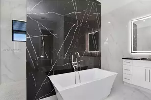 2343 Oil Well Rd, Naples, FL 34120 - Photo 19