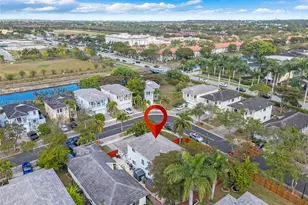 3176 NE 4th St, Homestead, FL 33033 - Photo 35